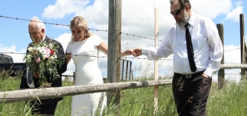إقامة حفل زواج عبر الحدود الكندية الامريكية التى أعلن ترودو ببقائها مغلقة