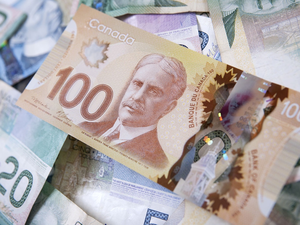 الرواتب فى كندا  دليل الأجور للمهاجرين فى المقاطعات الكندية
