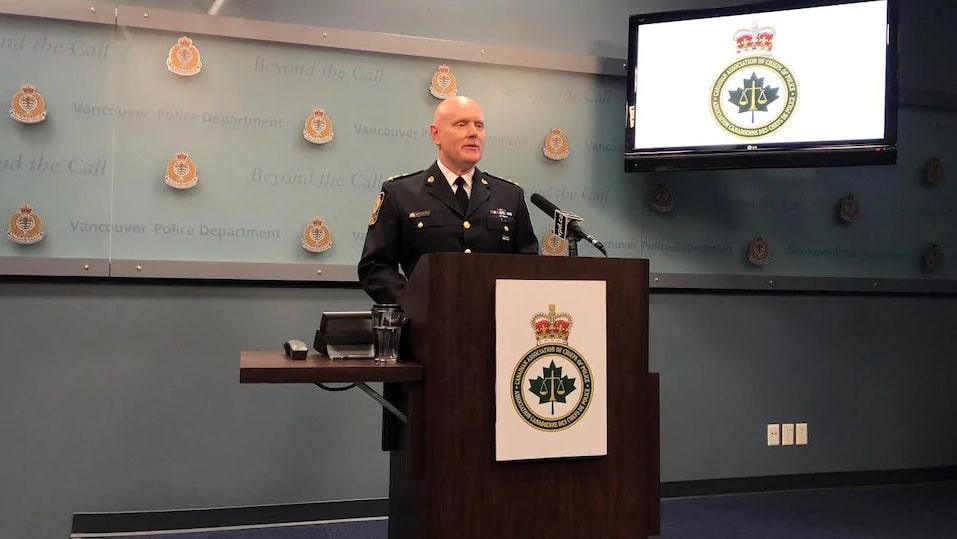 قادة الشرطة فى كندا تدعوا لعدم تجريم حيازة المخدرات للأستخدام الشخصى