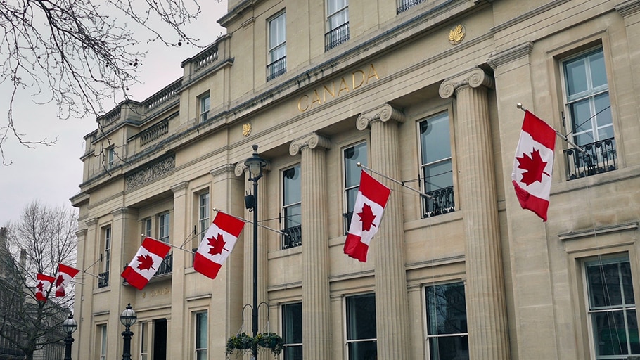 معلومات التواصل مع السفارات الكندية حول العالم