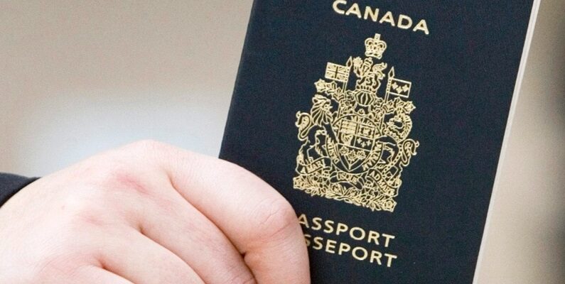 إلتزام كندا بوعد إلغاء رسوم الجنسية و الوفاء به