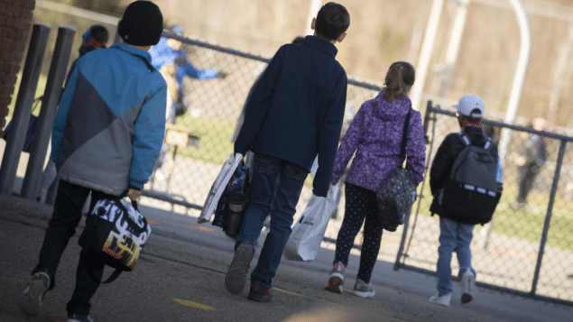تحديات المقاطعات فى كندا لعودة المدارس و العام الدراسى الجديد