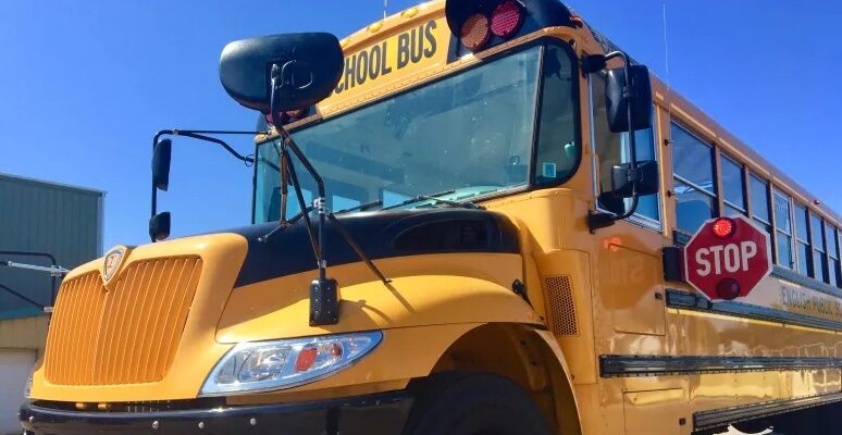 تخوف الآباء و السائقين فى أونتاريو من إجراءات الحافلات المدرسية