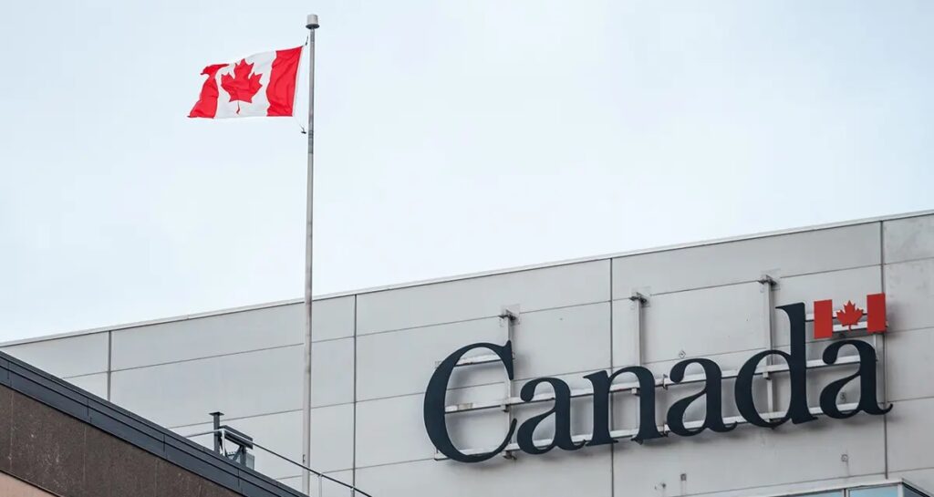 تمدد كندا قيود السفر الدولية حتى 30 سبتمبر