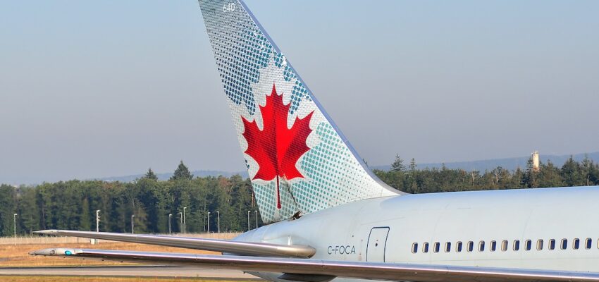 تحديد 25 رحلة طيران فى تورنتو بحالات إصابة بفيروس كورونا المؤكدة