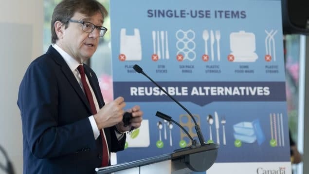 كندا تمنع البلاستيك أحادى الاستخدام بداية من العام القادم