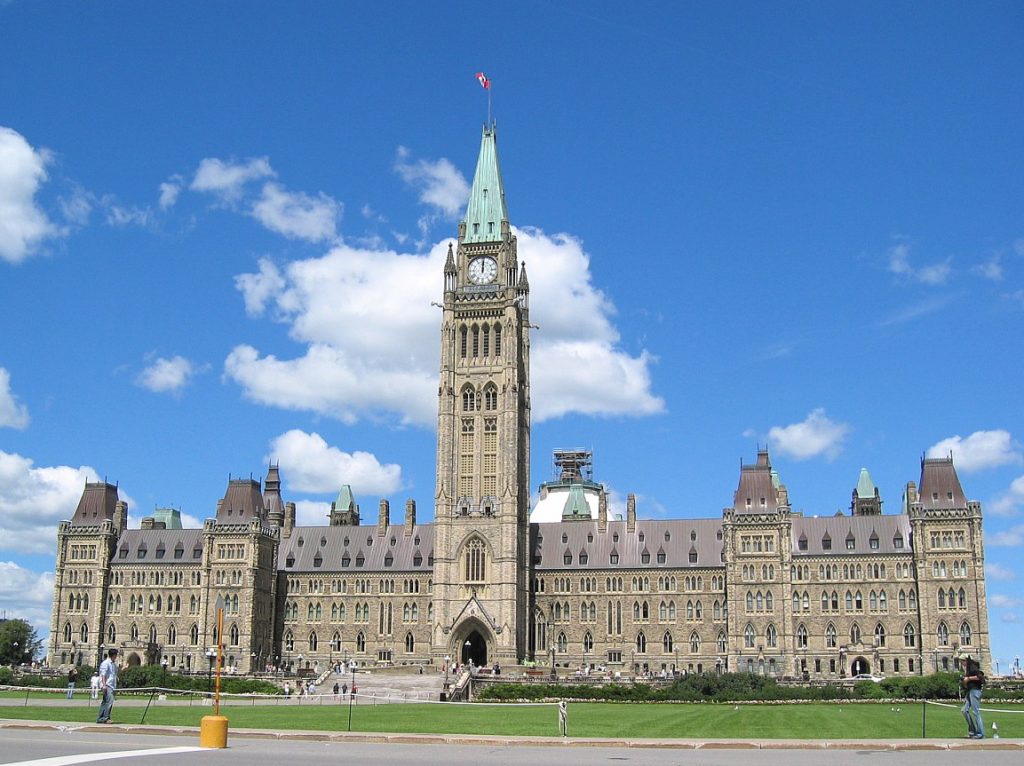 إجتماع وزير الهجرة الكندى مع أعضاء البرلمان فى اللجنة الدائمة للمواطنة والهجرة