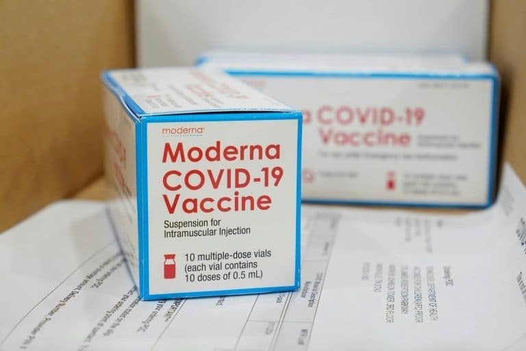 إعلان موديرنا يخفف من مخاوف توزيع اللقاح