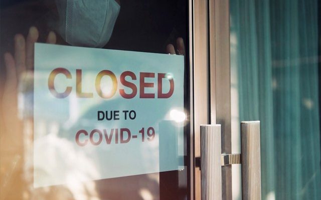 الكنديون يؤيدون عمليات الإغلاق إلى حد كبير بسبب كوفيد-19