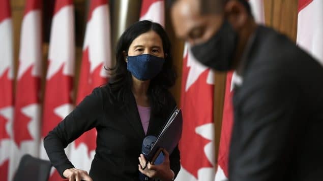 من المقرر أن تتجاوز كندا 400000 حالة إصابة بفيروس كوفيد-19