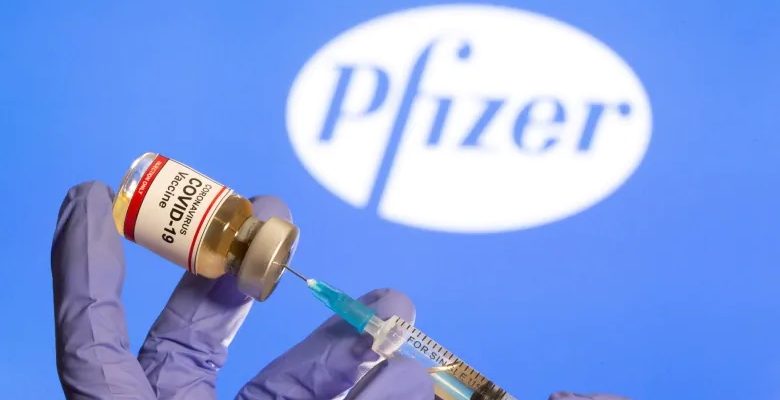 تقلل شركة فايزر من تسليم اللقاحات إلى كندا مع ارتفاع حالات كوفيد-19