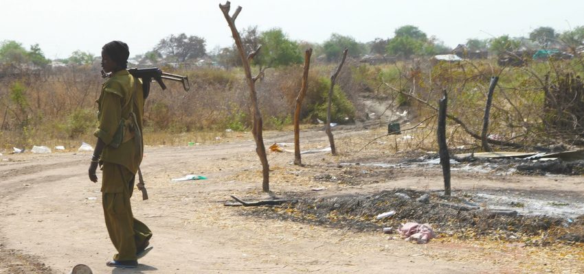 العنف يجتاح جنوب السودان بينما تحذر الأمم المتحدة من مجاعة وشيكة